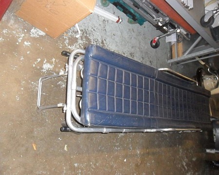 ambulance stretcher blue mattress 